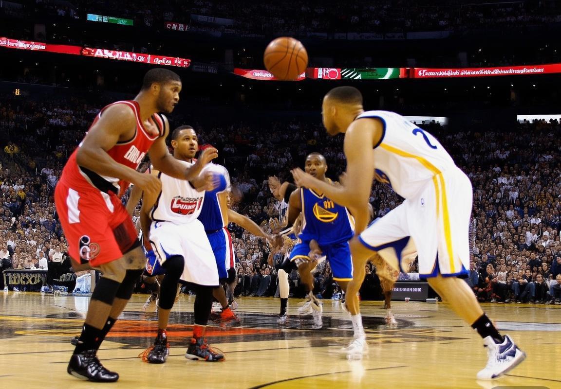 2011年NBA经典战：勇士与开拓者巅峰对决回顾(图1)